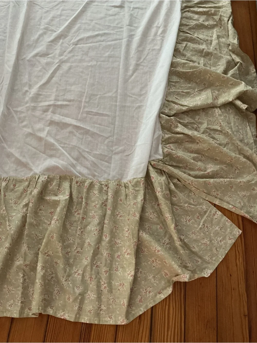 Vintage J.C. Penney Ruffled Bedskirt